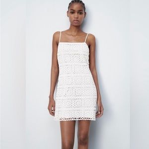 ZARA CROCHET MINI DRESS WHITE M